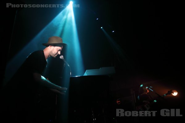 THE VEILS - 2023-06-12 - PARIS - Petit Bain - Finn Andrews